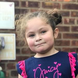 Meet your Posher, Violet